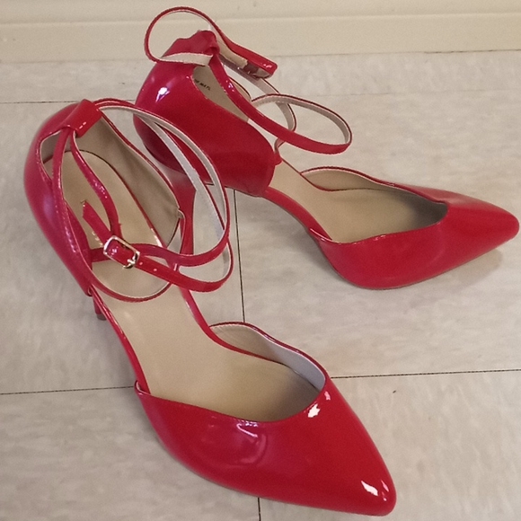 Red Pumps with Criss-cross Ankle Straps - Picture 2 of 3